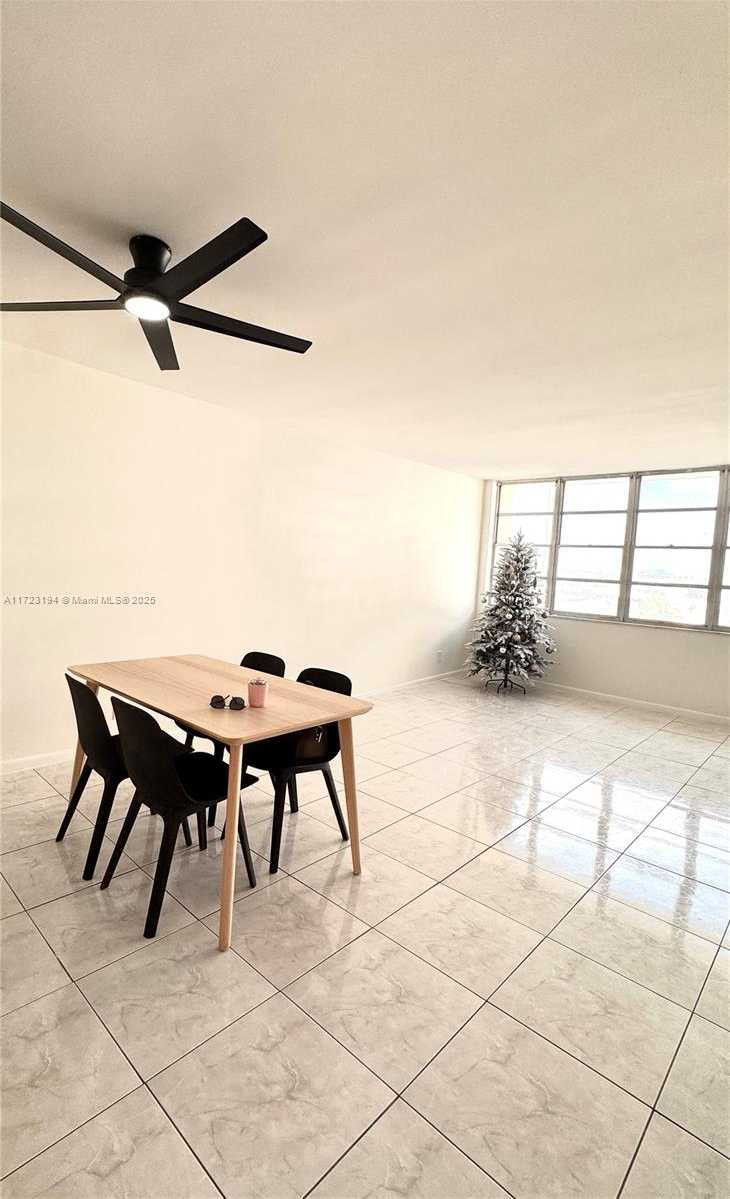 Small Image of 1825 SOUTH OCEAN DR #506, Hallandale Beach Number 3