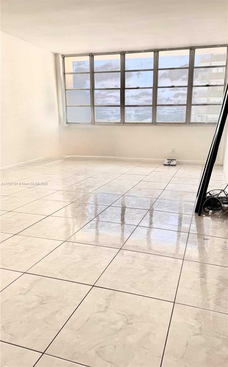 Small Image of 1825 SOUTH OCEAN DR #506, Hallandale Beach Number 6