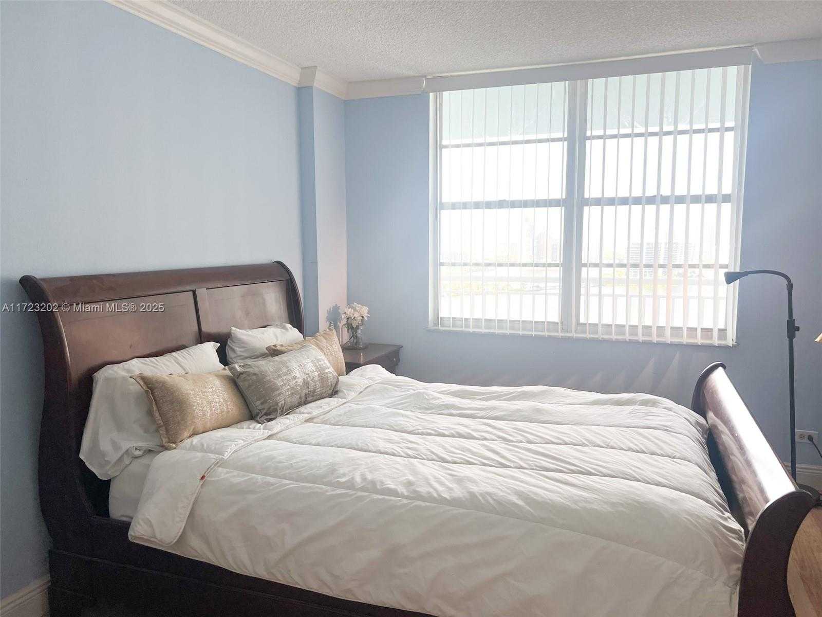 Small Image of 301 174TH ST #2201, Sunny Isles Beach Number 15