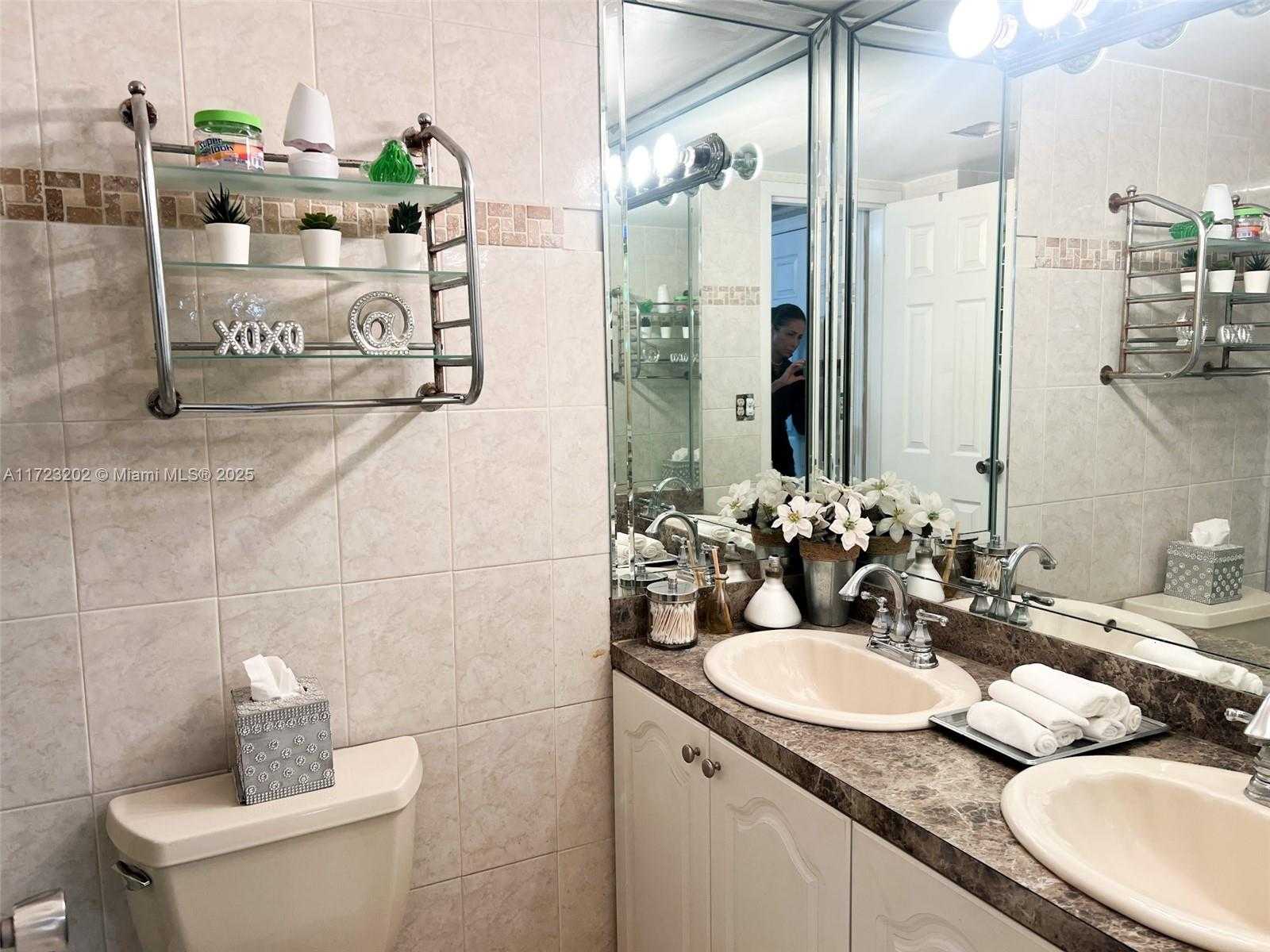 Small Image of 301 174TH ST #2201, Sunny Isles Beach Number 16