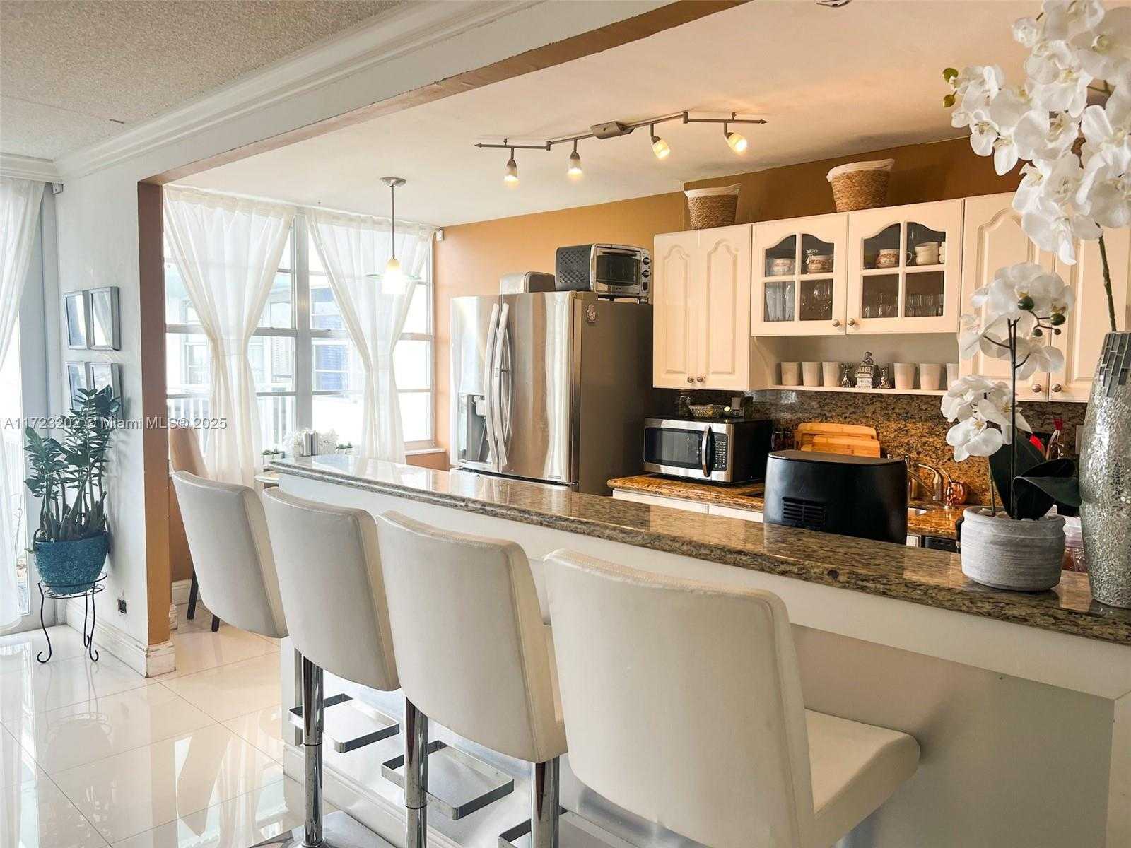 Small Image of 301 174TH ST #2201, Sunny Isles Beach Number 8