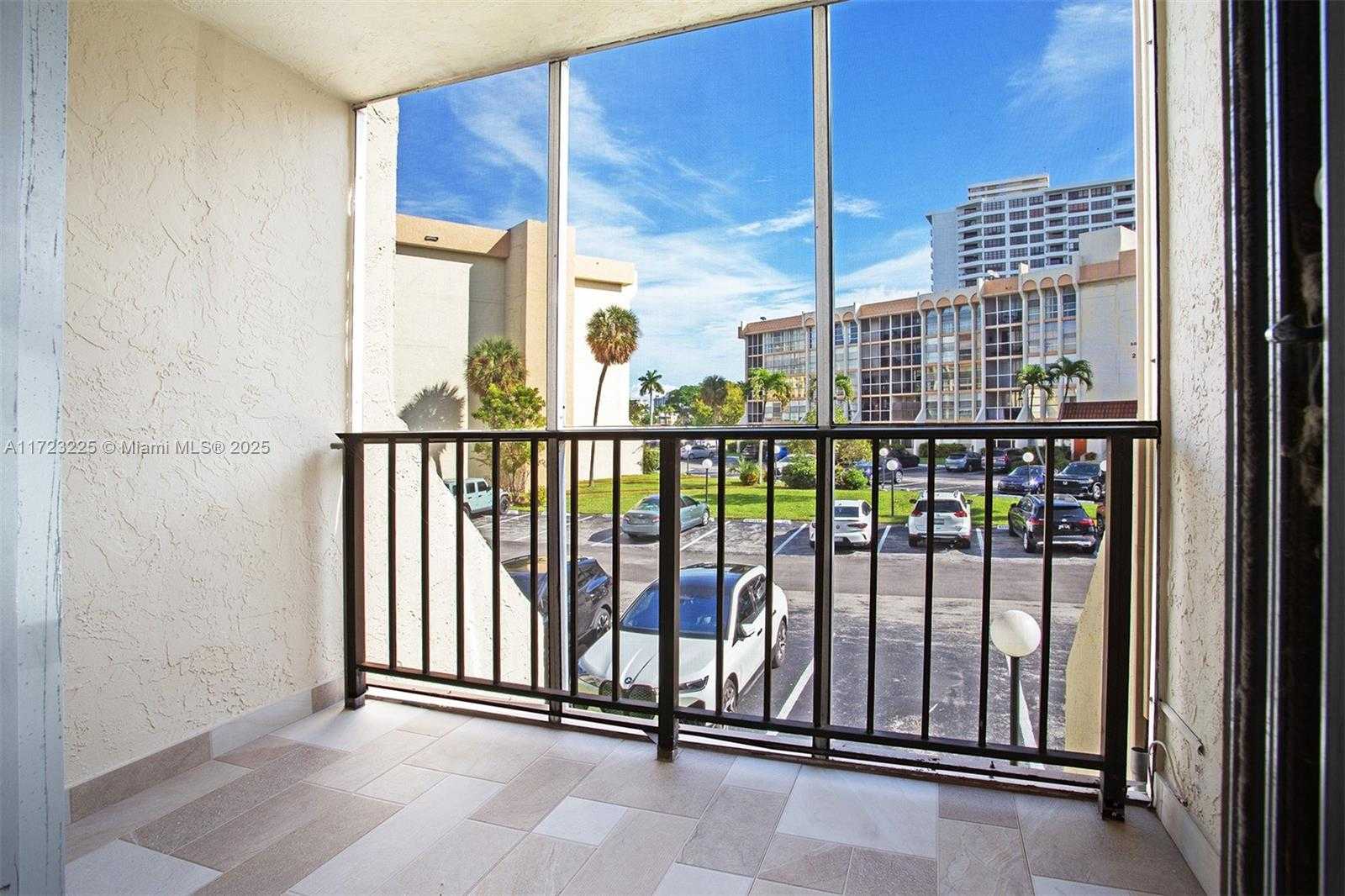 Small Image of 601 THREE ISLANDS BLVD #217, Hallandale Beach Number 19