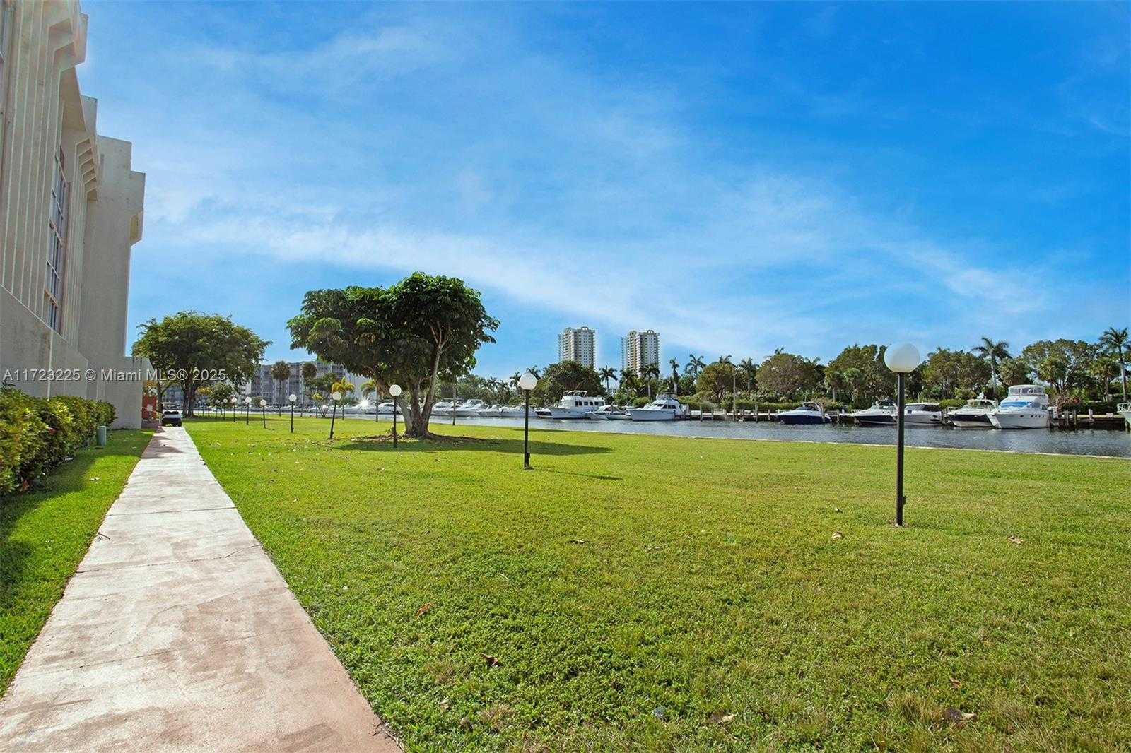 Small Image of 601 THREE ISLANDS BLVD #217, Hallandale Beach Number 32