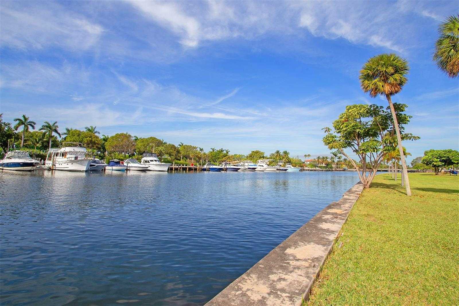 Small Image of 601 THREE ISLANDS BLVD #217, Hallandale Beach Number 35