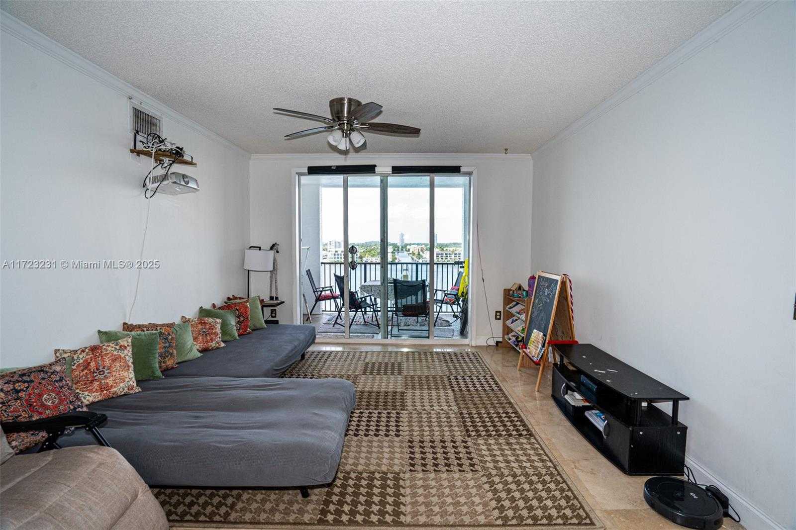 Small Image of 17100 NORTH BAY RD #1904, Sunny Isles Beach Number 12