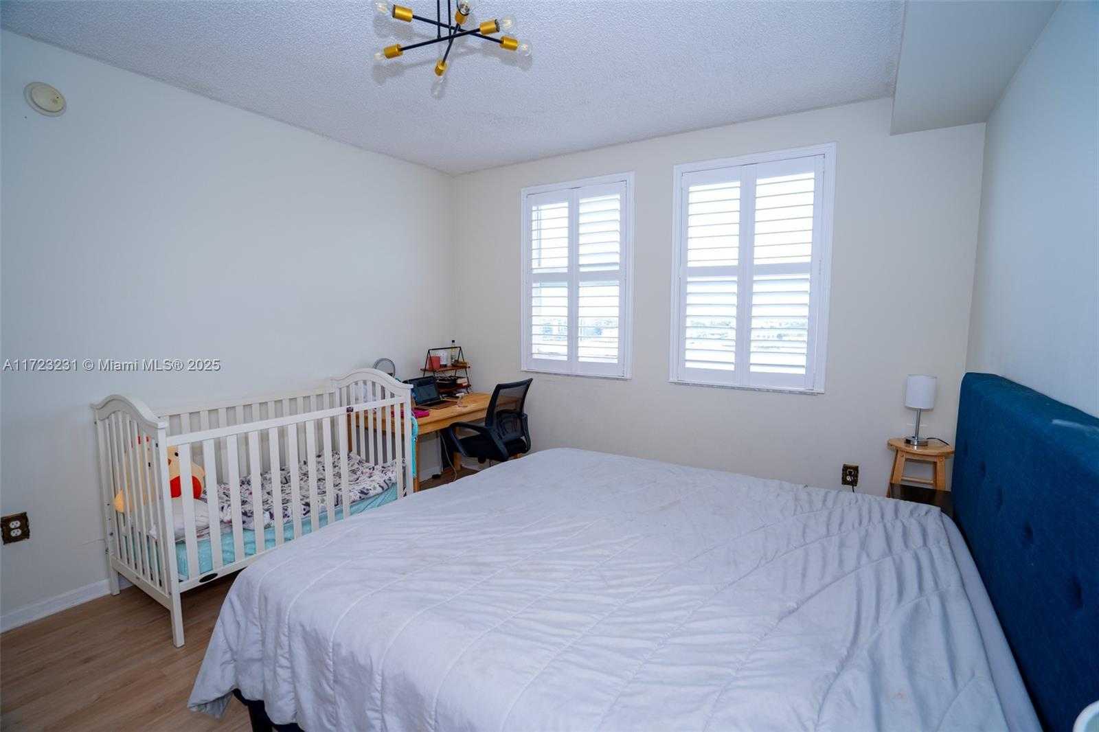 Small Image of 17100 NORTH BAY RD #1904, Sunny Isles Beach Number 20