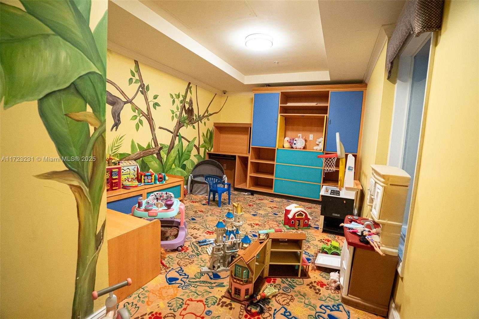 Small Image of 17100 NORTH BAY RD #1904, Sunny Isles Beach Number 40