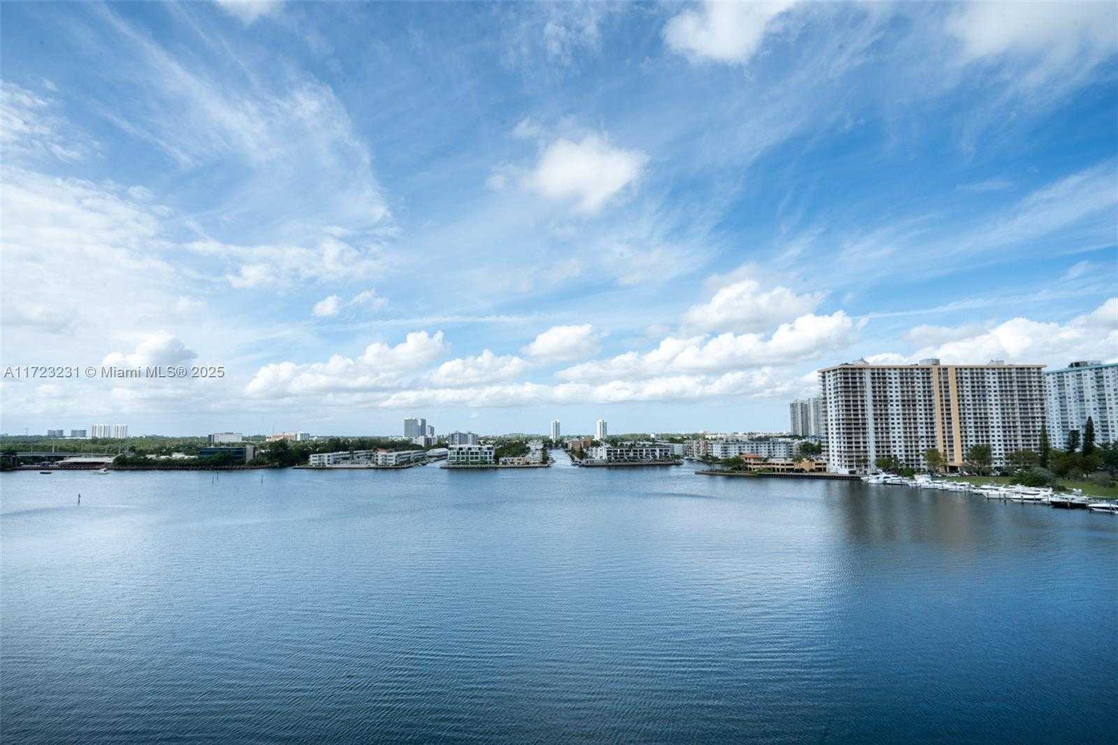 Small Image of 17100 NORTH BAY RD #1904, Sunny Isles Beach Number 8