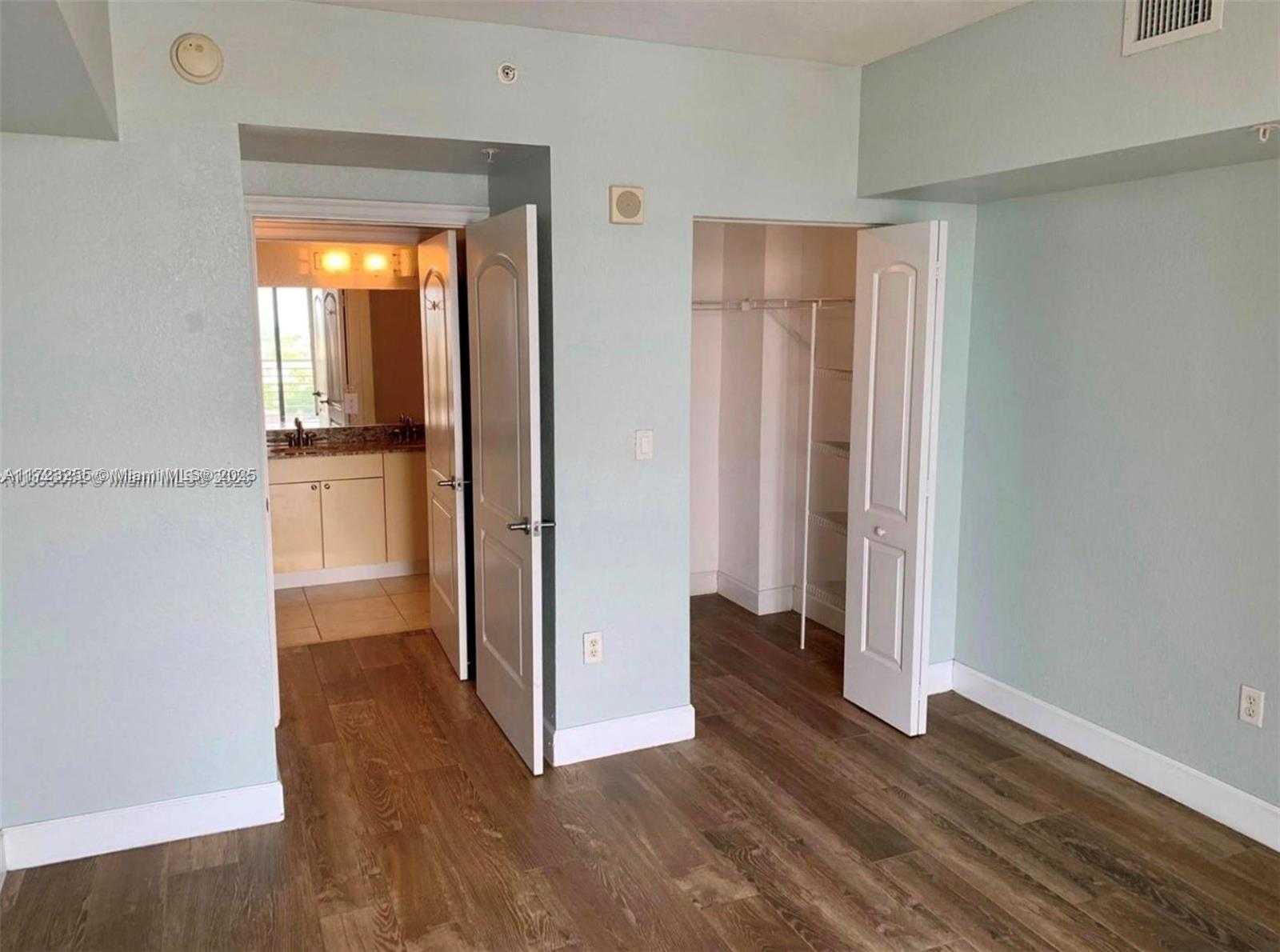 Small Image of 1830 RADIUS DR #810, Hollywood Number 24
