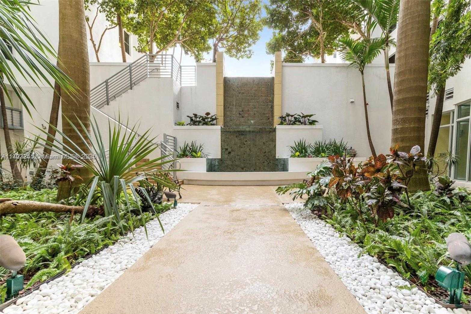 Small Image of 1830 RADIUS DR #810, Hollywood Number 6
