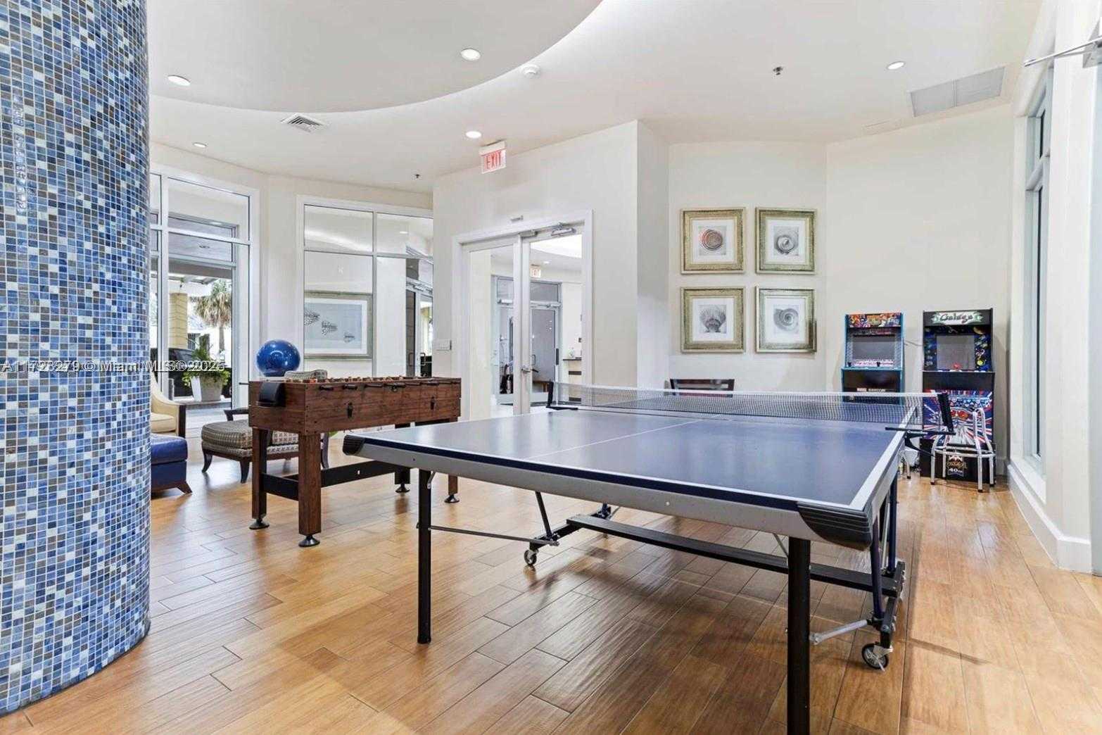Small Image of 1830 RADIUS DR #421, Hollywood Number 12