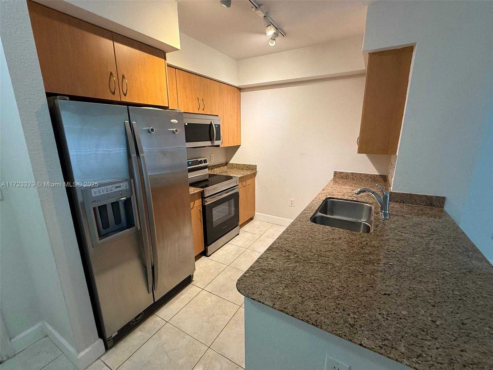 Small Image of 1830 RADIUS DR #421, Hollywood Number 21
