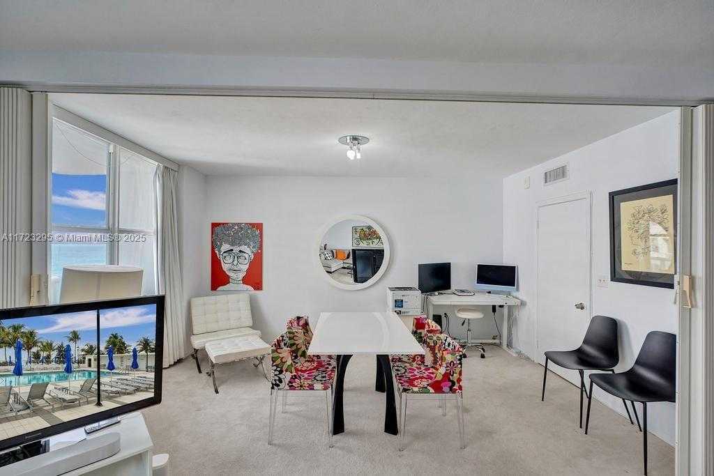 Small Image of 5001 COLLINS AVE #11F, Miami Beach Number 10