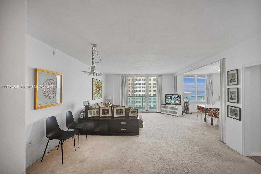 Small Image of 5001 COLLINS AVE #11F, Miami Beach Number 13