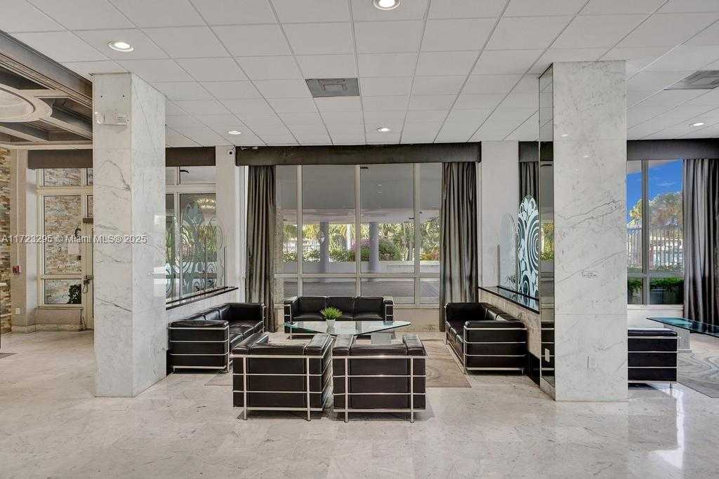 Small Image of 5001 COLLINS AVE #11F, Miami Beach Number 45
