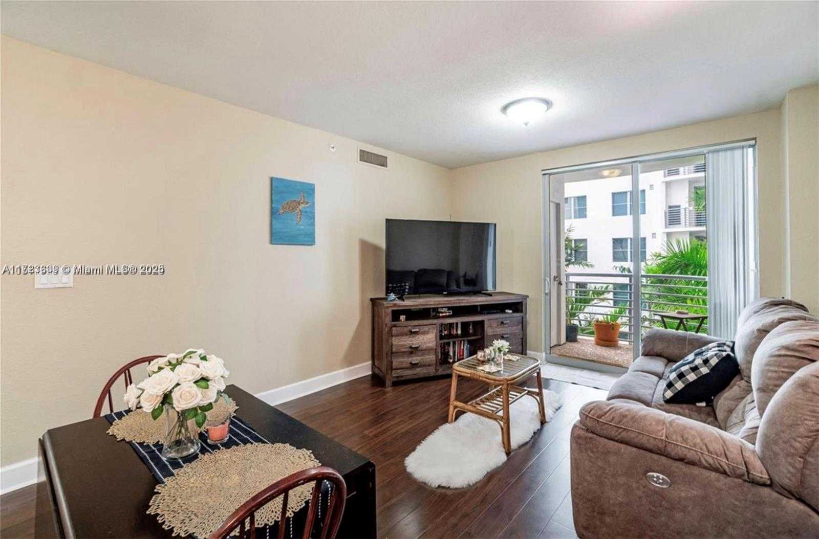 Small Image of 1830 RADIUS DR #516, Hollywood Number 22