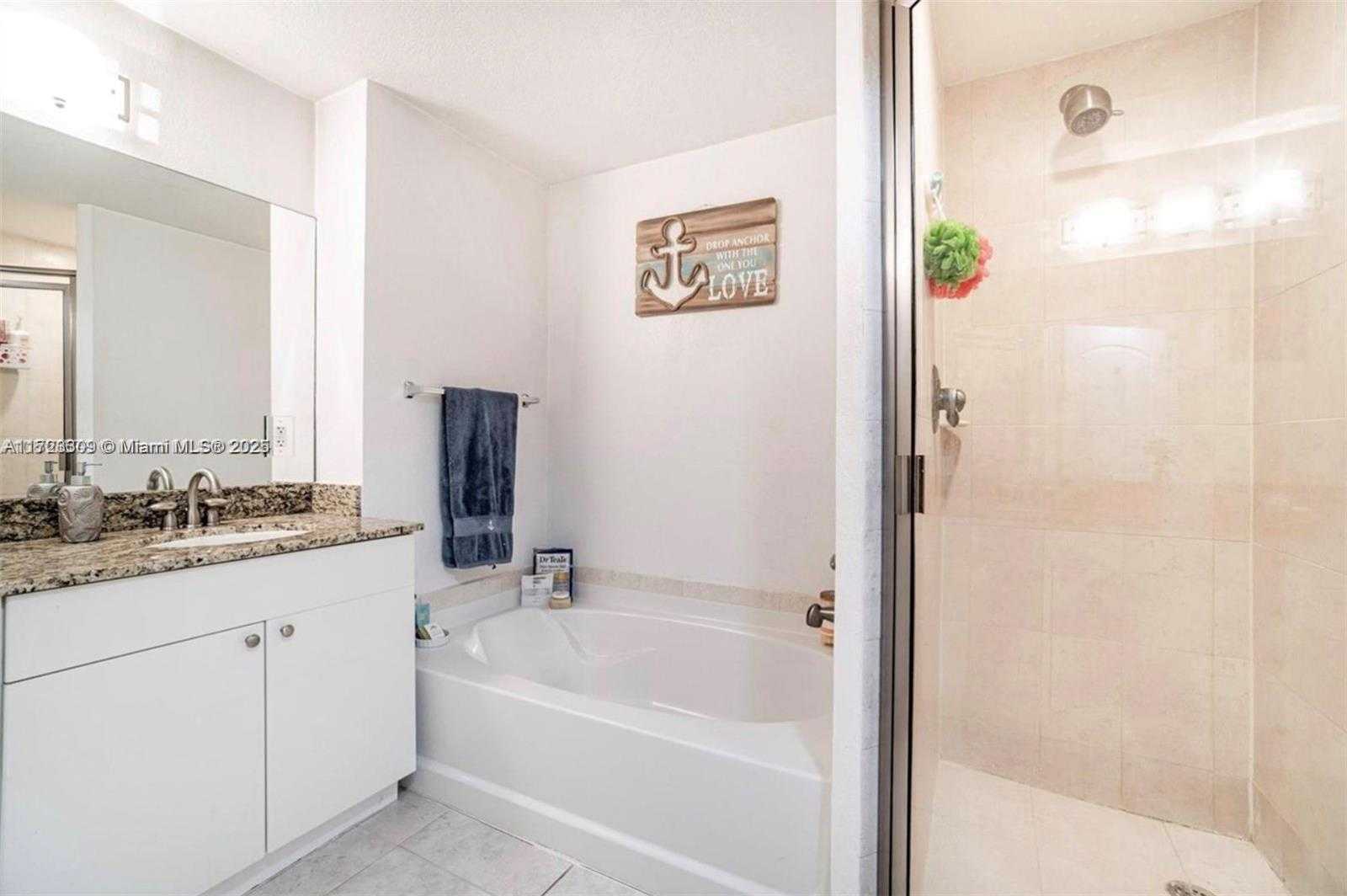 Small Image of 1830 RADIUS DR #516, Hollywood Number 26