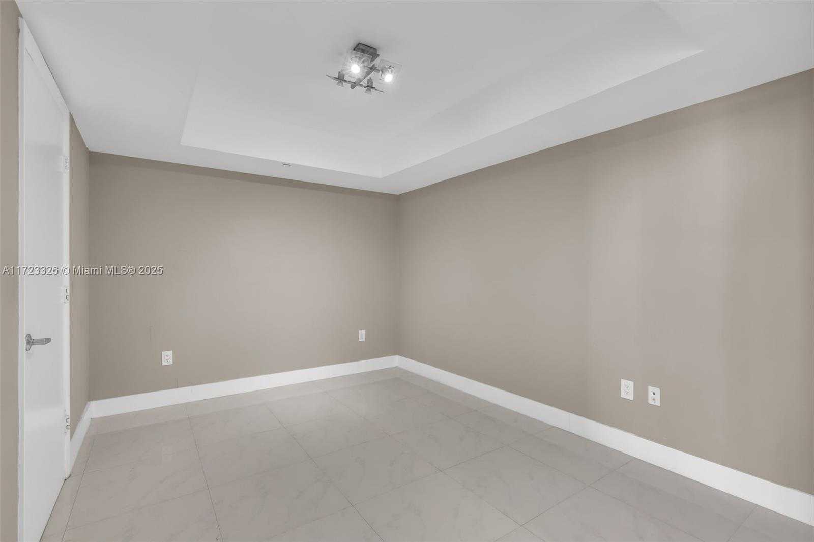 Small Image of 50 BISCAYNE BLVD #4208, Miami Number 13