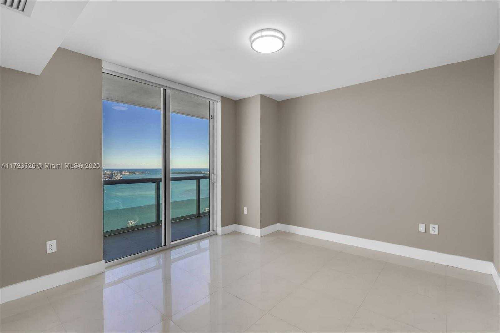 Small Image of 50 BISCAYNE BLVD #4208, Miami Number 17