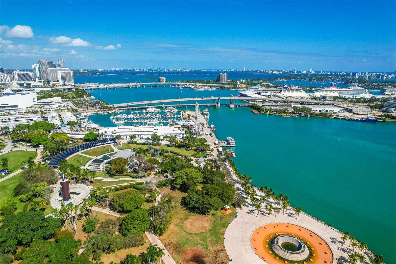 Small Image of 50 BISCAYNE BLVD #4208, Miami Number 2