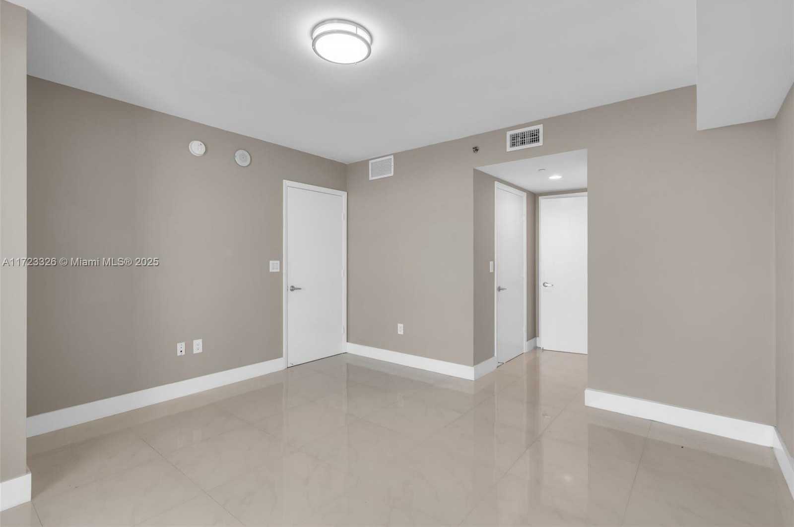 Small Image of 50 BISCAYNE BLVD #4208, Miami Number 20