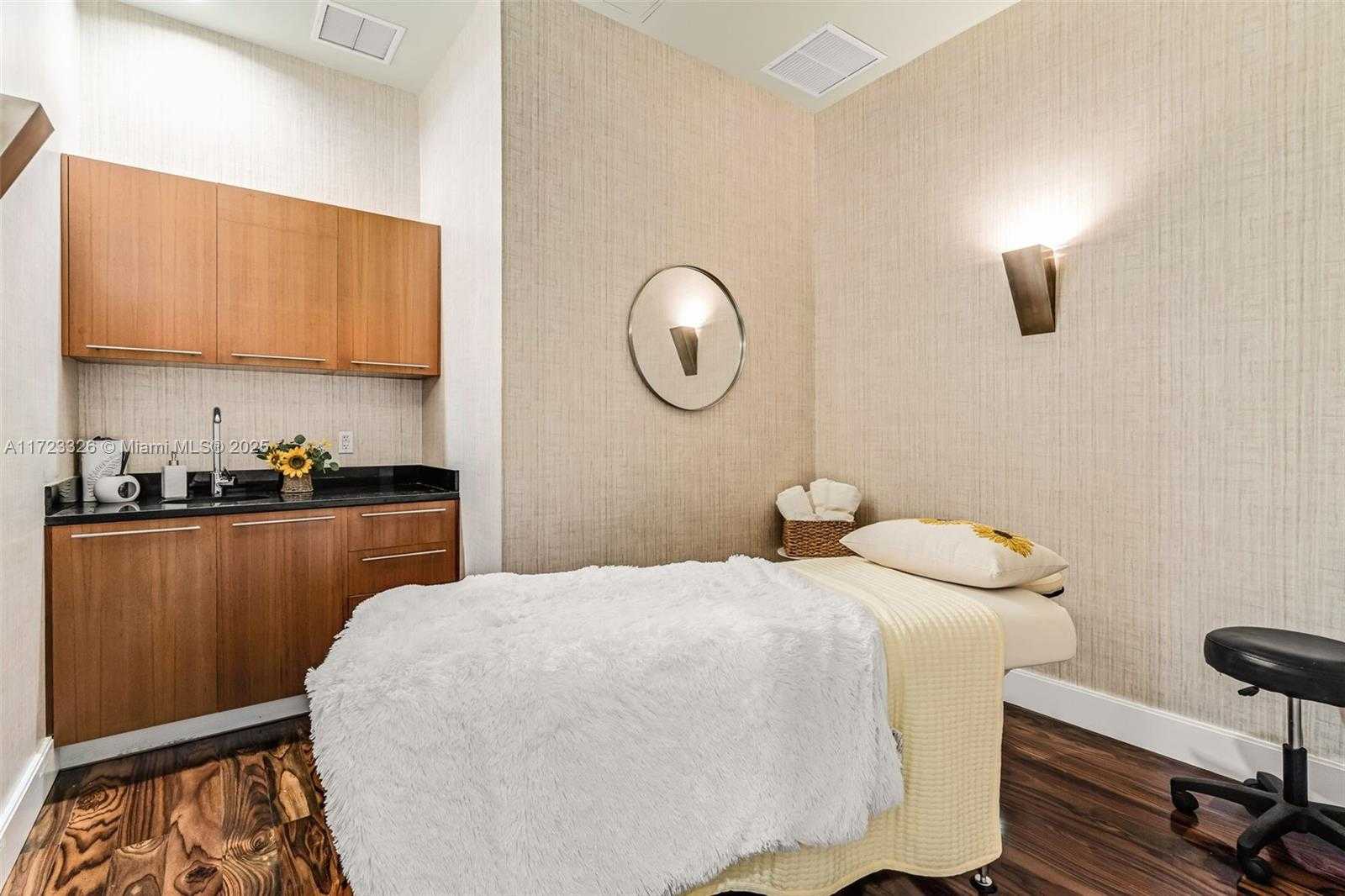 Small Image of 50 BISCAYNE BLVD #4208, Miami Number 41