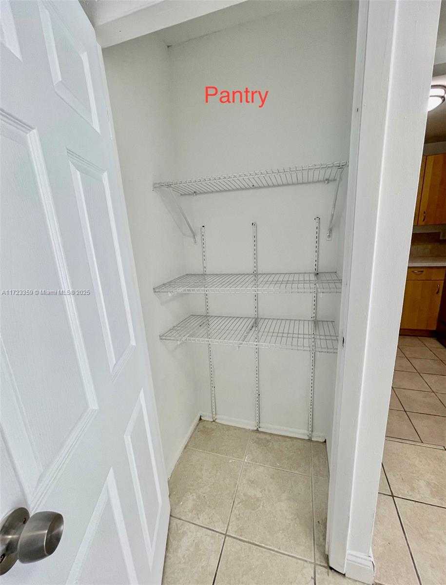 Small Image of 1800 COLLINS AVE #7C, Miami Beach Number 22