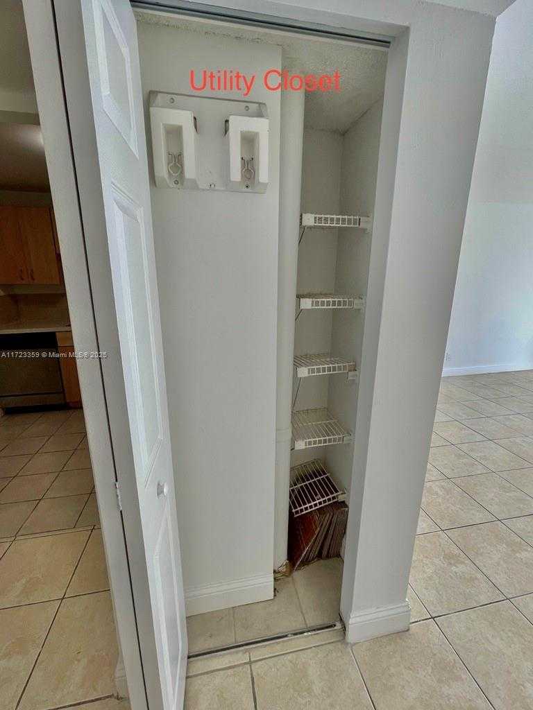 Small Image of 1800 COLLINS AVE #7C, Miami Beach Number 23