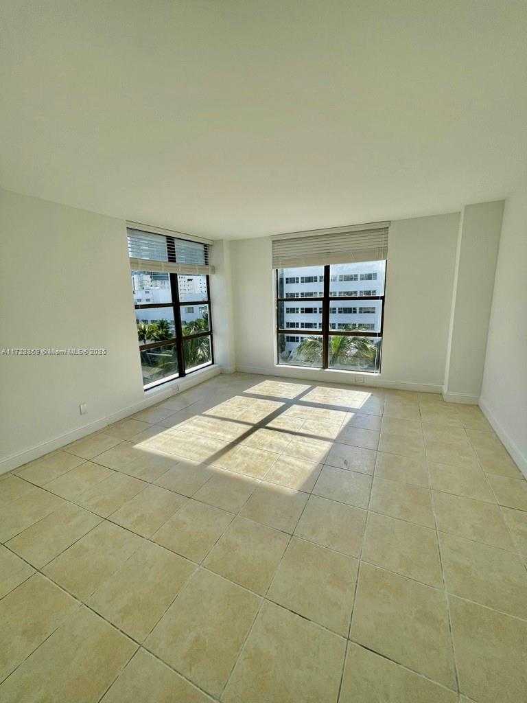 Small Image of 1800 COLLINS AVE #7C, Miami Beach Number 28