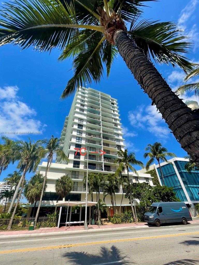 Small Image of 1800 COLLINS AVE #7C, Miami Beach Number 3