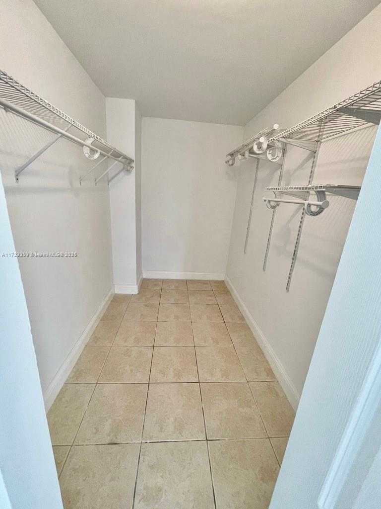 Small Image of 1800 COLLINS AVE #7C, Miami Beach Number 35