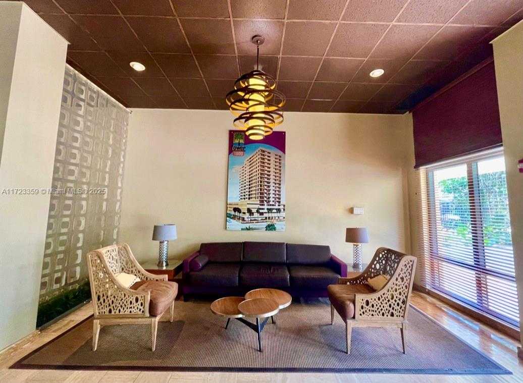 Small Image of 1800 COLLINS AVE #7C, Miami Beach Number 5