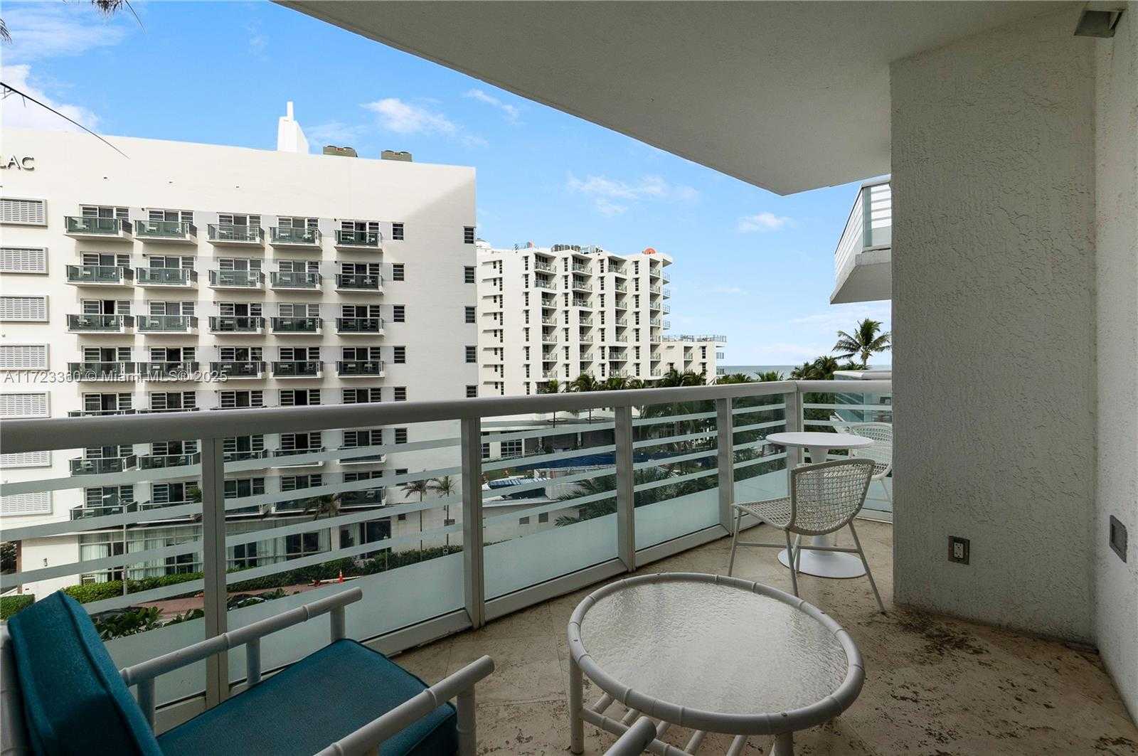 Small Image of 3801 COLLINS AVE #503, Miami Beach Number 9