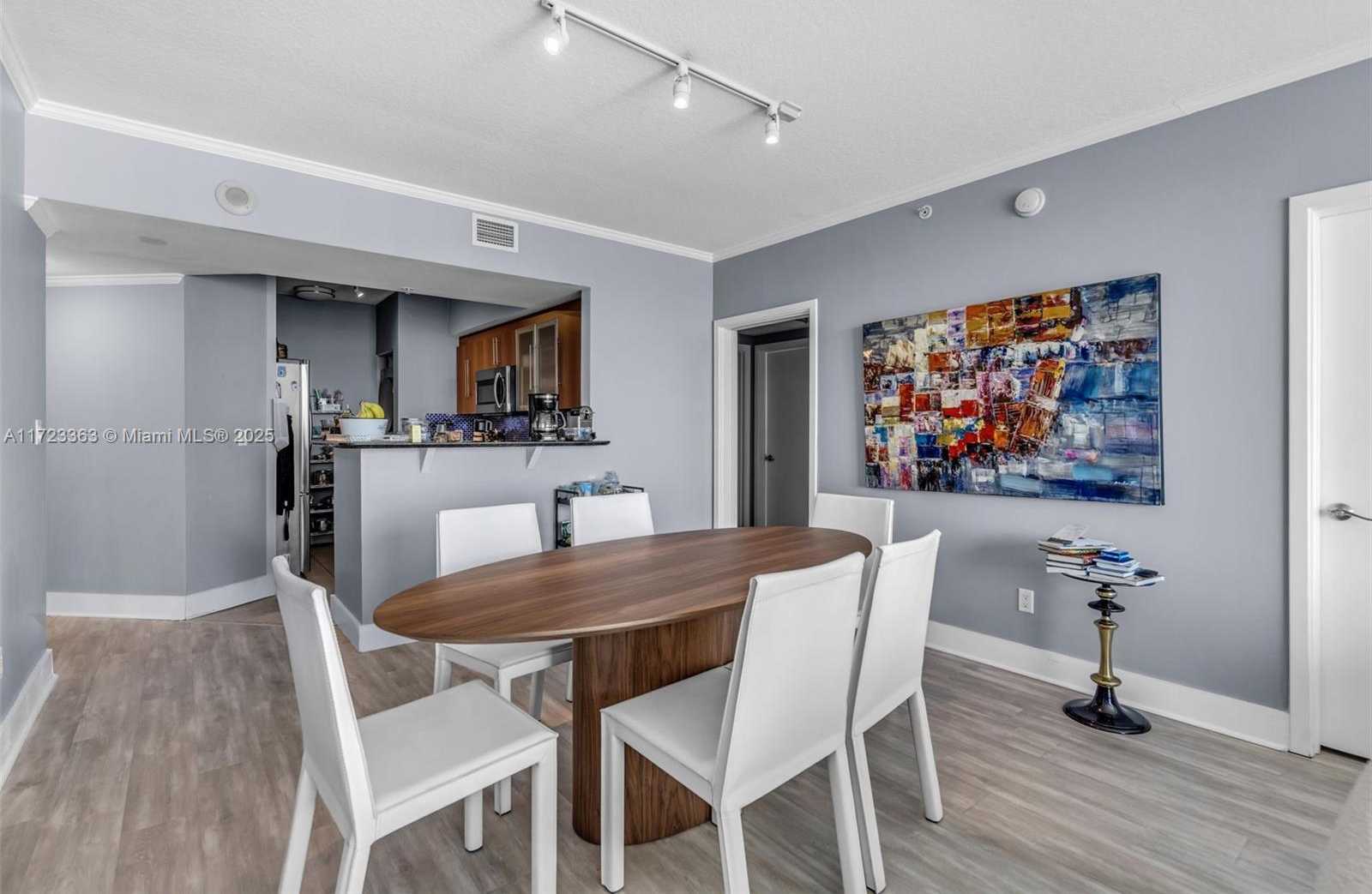 Small Image of 325 SOUTH BISCAYNE BLVD #3726, Miami Number 11