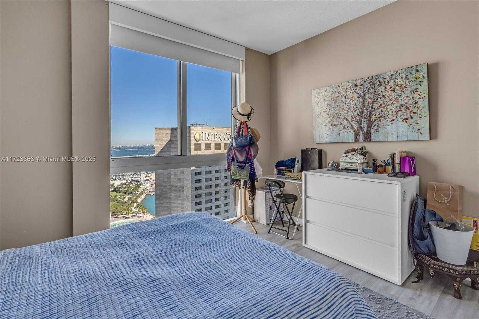 Small Image of 325 SOUTH BISCAYNE BLVD #3726, Miami Number 14