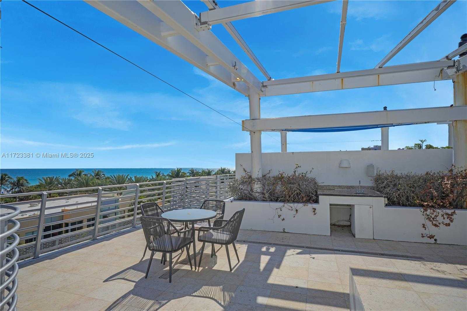 Small Image of 1437 COLLINS AVE #PH10, Miami Beach Number 11