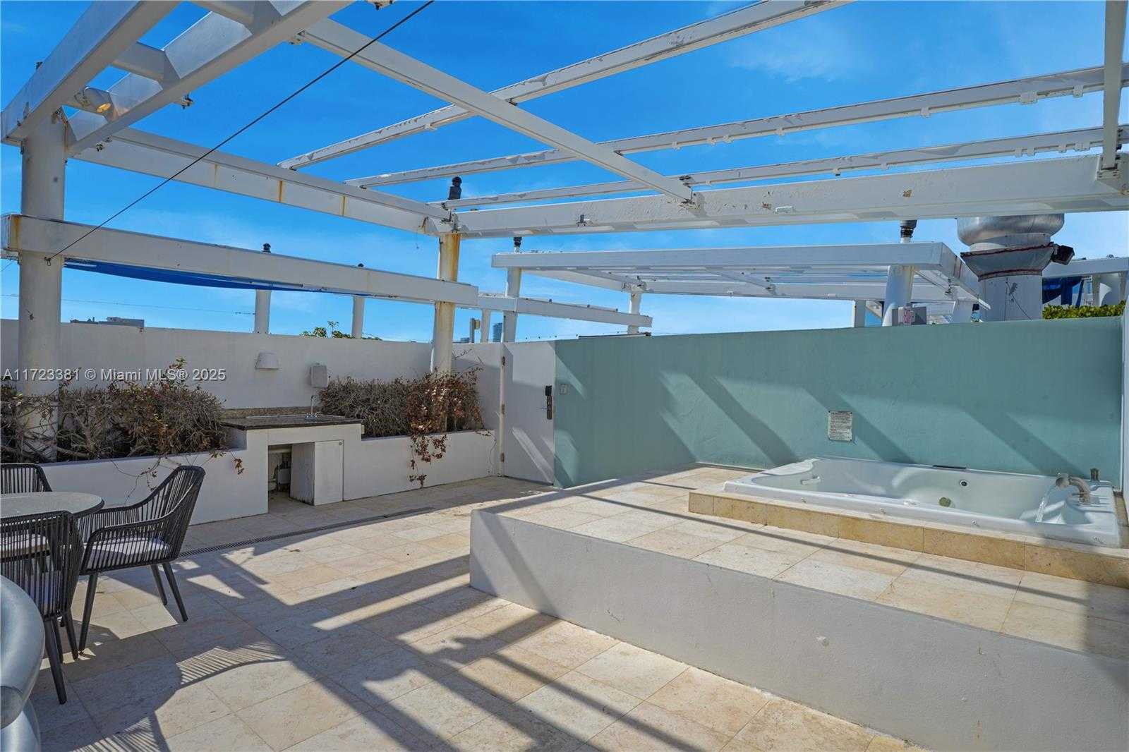 Small Image of 1437 COLLINS AVE #PH10, Miami Beach Number 12