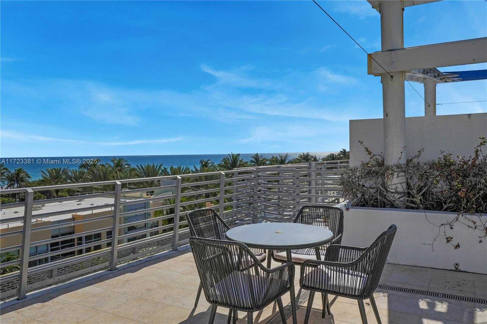 Small Image of 1437 COLLINS AVE #PH10, Miami Beach Number 15