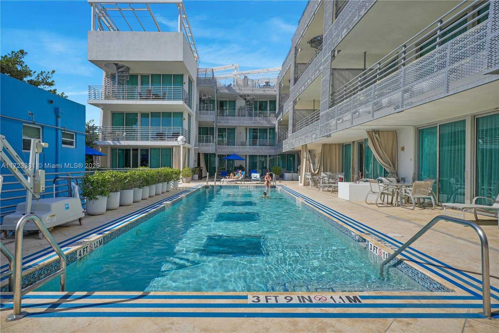 Small Image of 1437 COLLINS AVE #PH10, Miami Beach Number 22