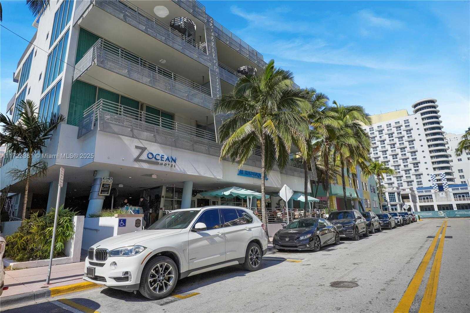 Small Image of 1437 COLLINS AVE #PH10, Miami Beach Number 30
