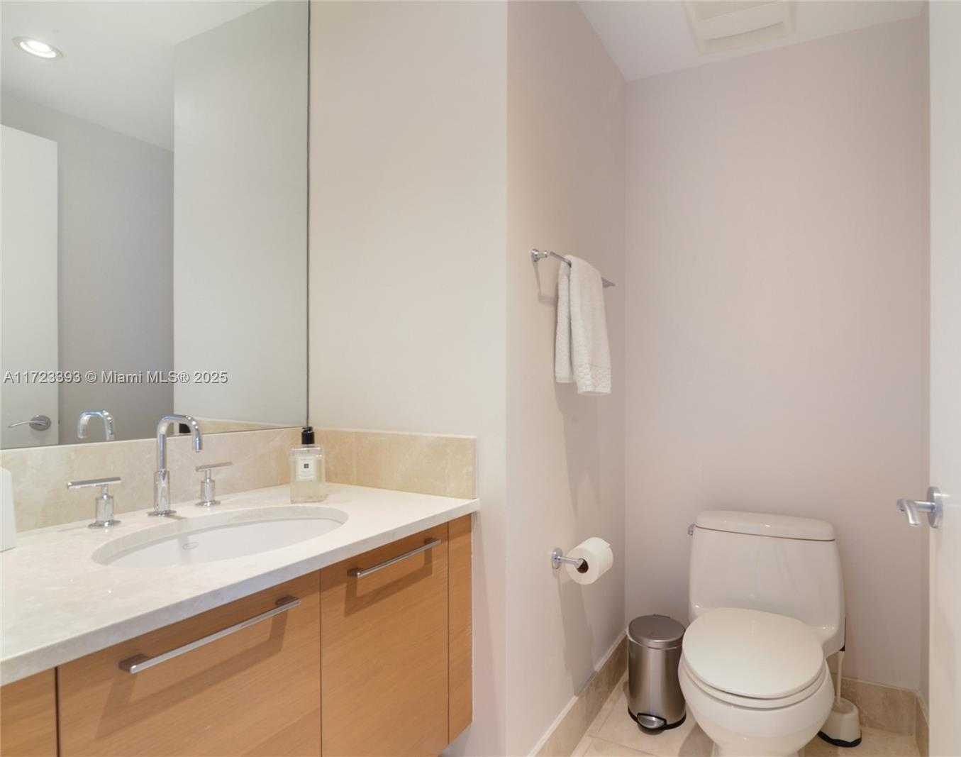 Small Image of 17001 COLLINS AVE #4101, Sunny Isles Beach Number 13