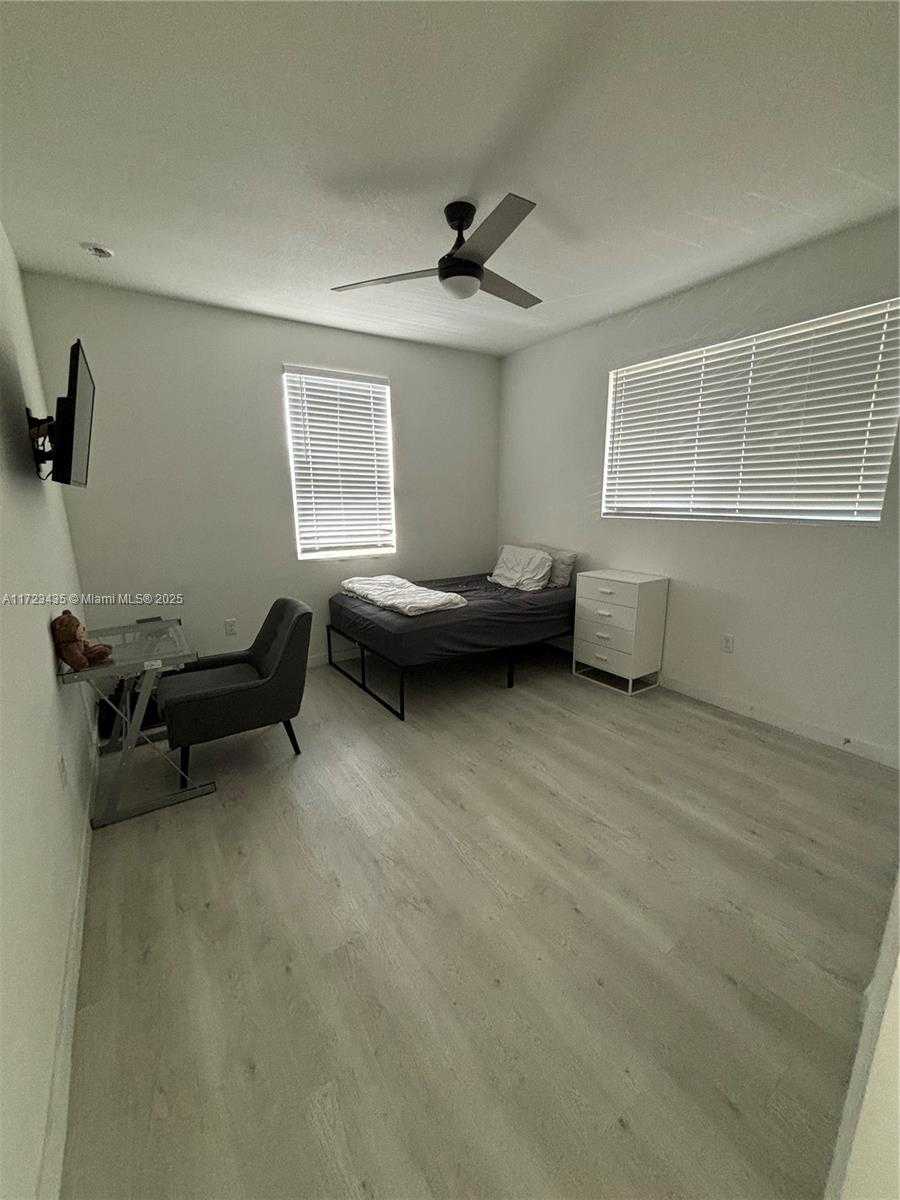 Small Image of 1755 SOUTH EAST 9TH TER, Homestead Number 11