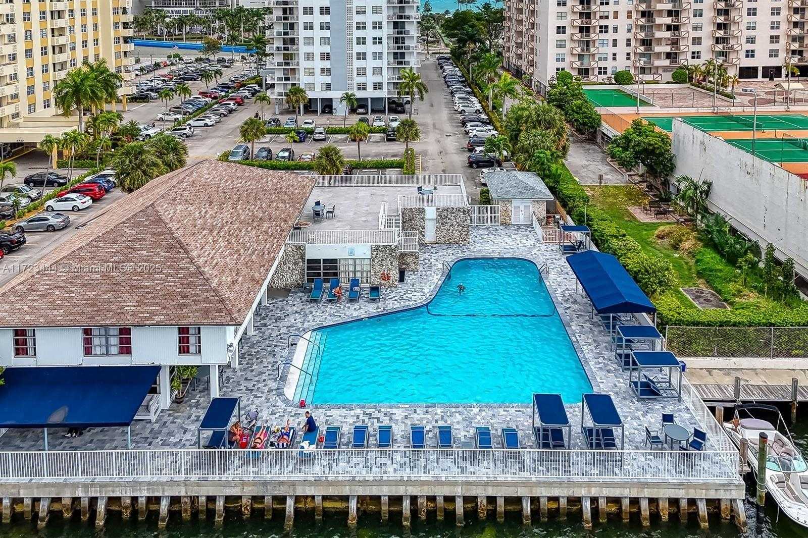 Small Image of 1833 SOUTH OCEAN DR #1808, Hallandale Beach Number 29