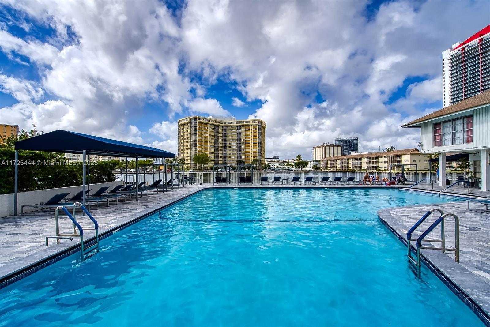 Small Image of 1833 SOUTH OCEAN DR #1808, Hallandale Beach Number 30