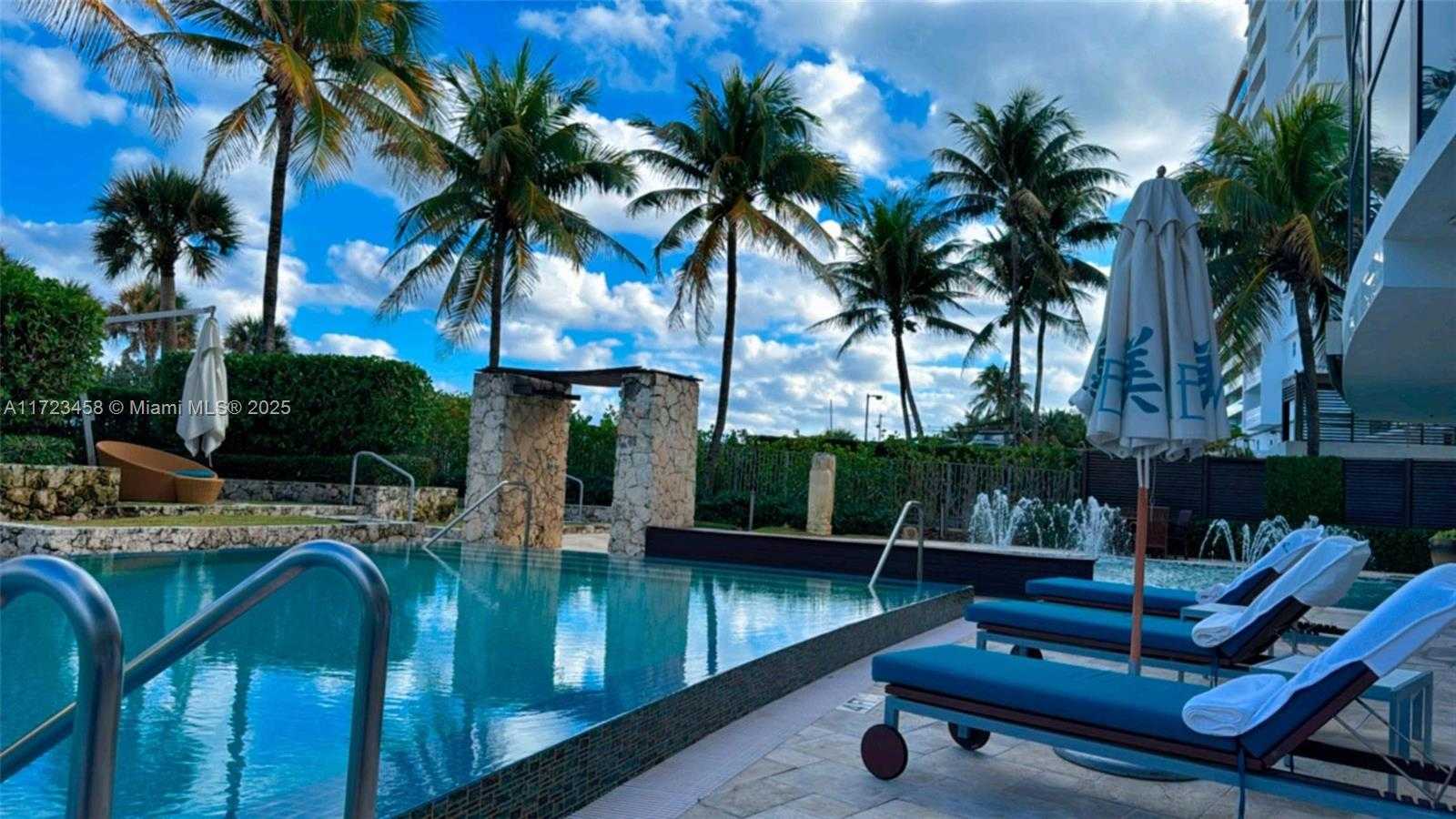 Small Image of 5875 COLLINS AVE #806, Miami Beach Number 10