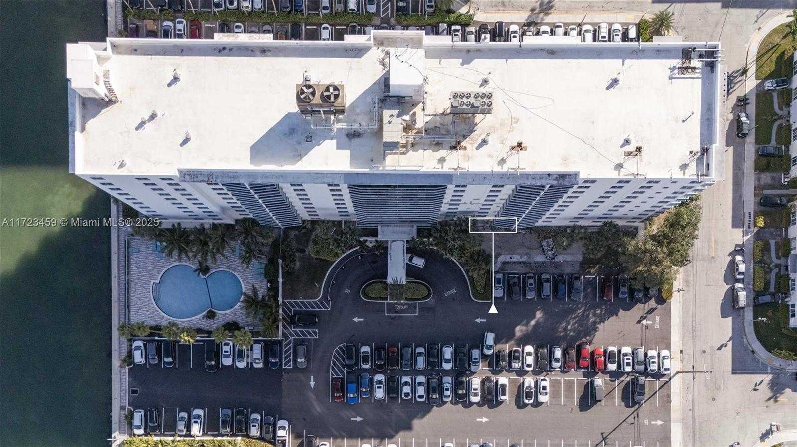Small Image of 7501 EAST TREASURE DR #2L, North Bay Village Number 20