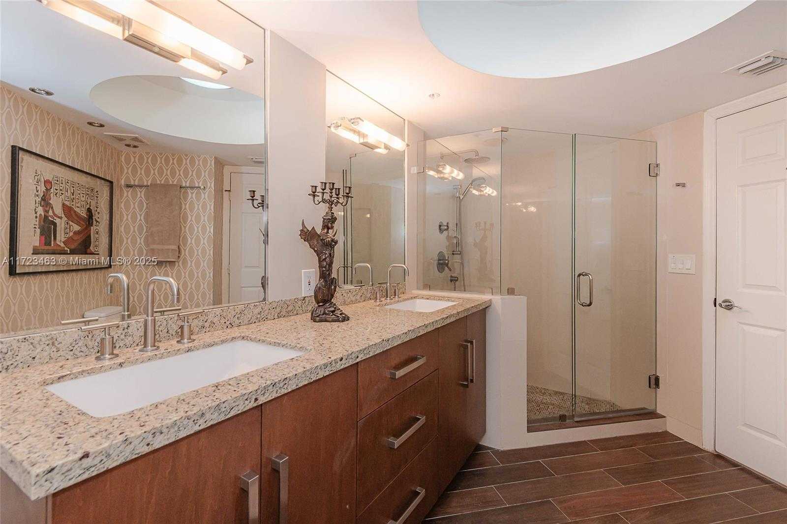 Small Image of 6301 COLLINS AVE #2608, Miami Beach Number 24