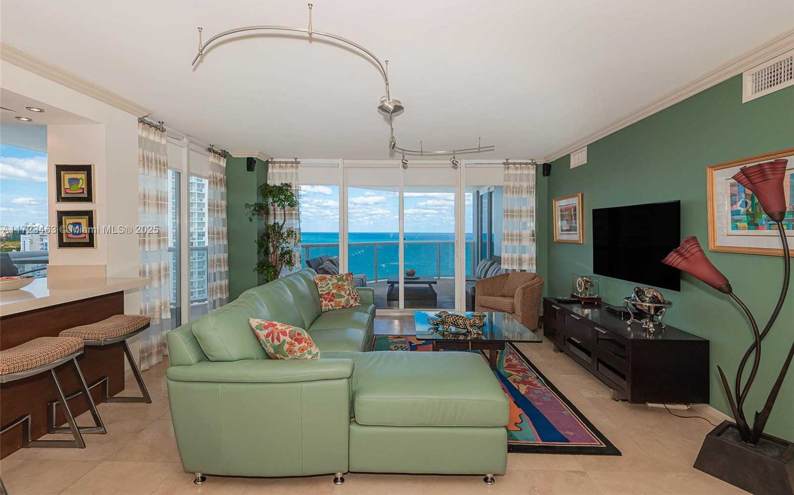 Small Image of 6301 COLLINS AVE #2608, Miami Beach Number 9