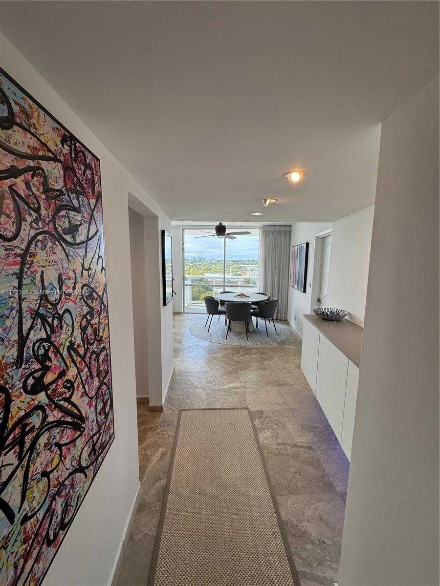 Small Image of 900 #819, Miami Beach Number 9