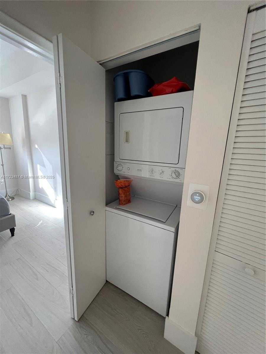 Small Image of 18800 NORTH EAST 29TH AVE #PH25, Aventura Number 11